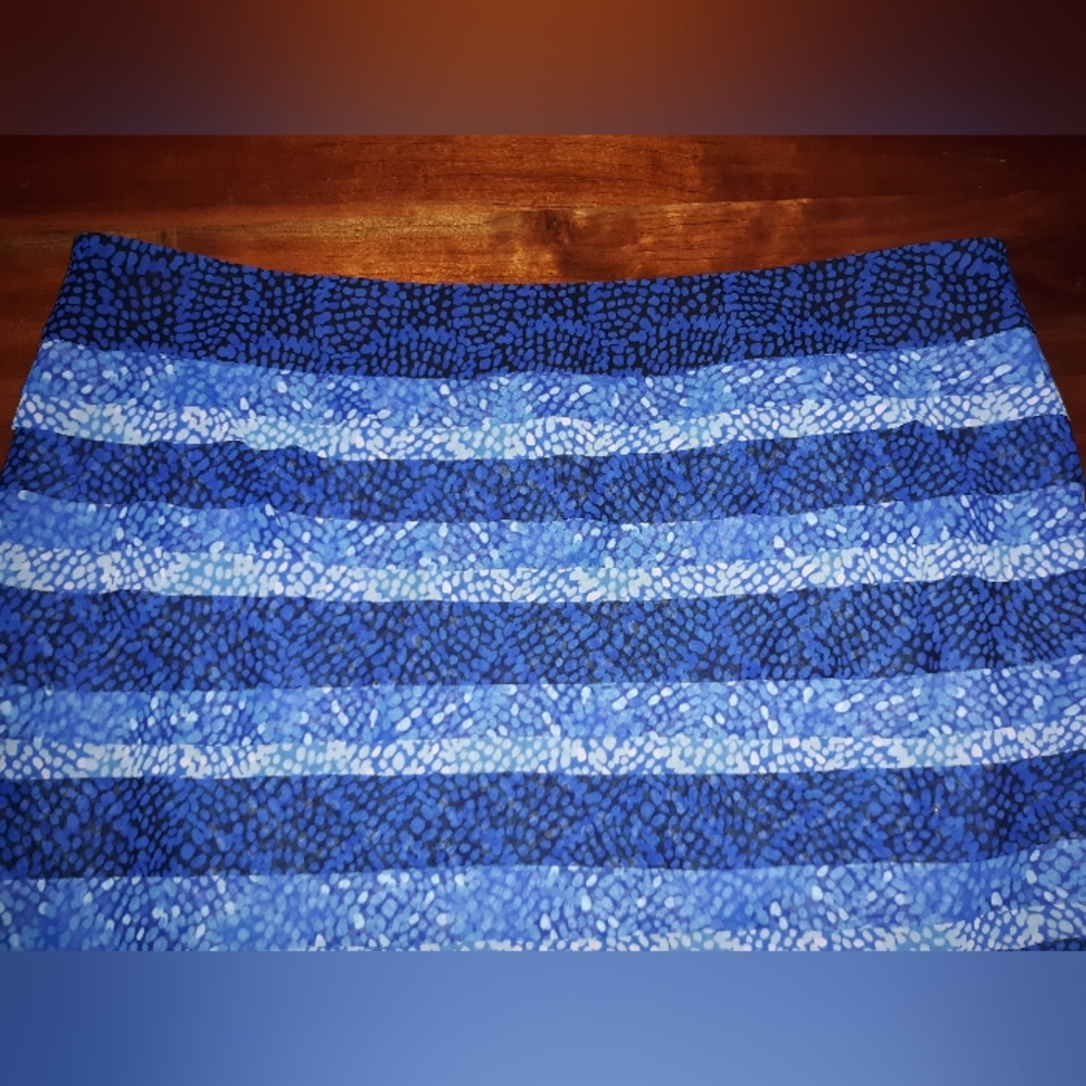 💣WHITE HOUSE BLACK MARKET NWT SKIRT SZ 14 - Picture 2 of 5